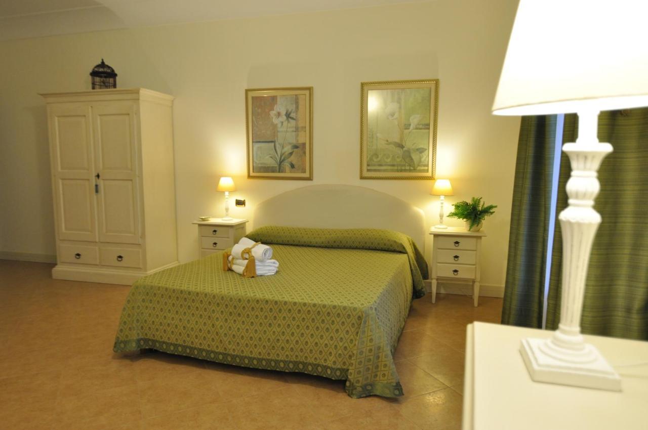 Villa Marcella Room Порто-Чезарео Екстер'єр фото